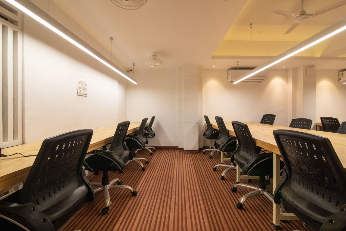 Private Cabins - 6 seater