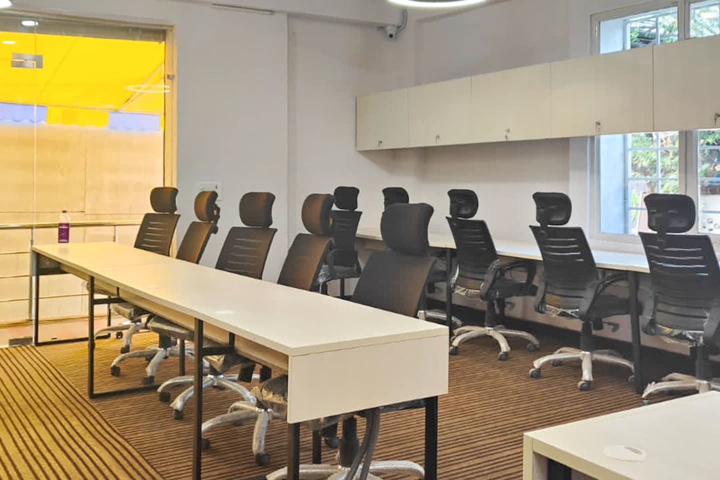 Empowerers Coworking City workspace