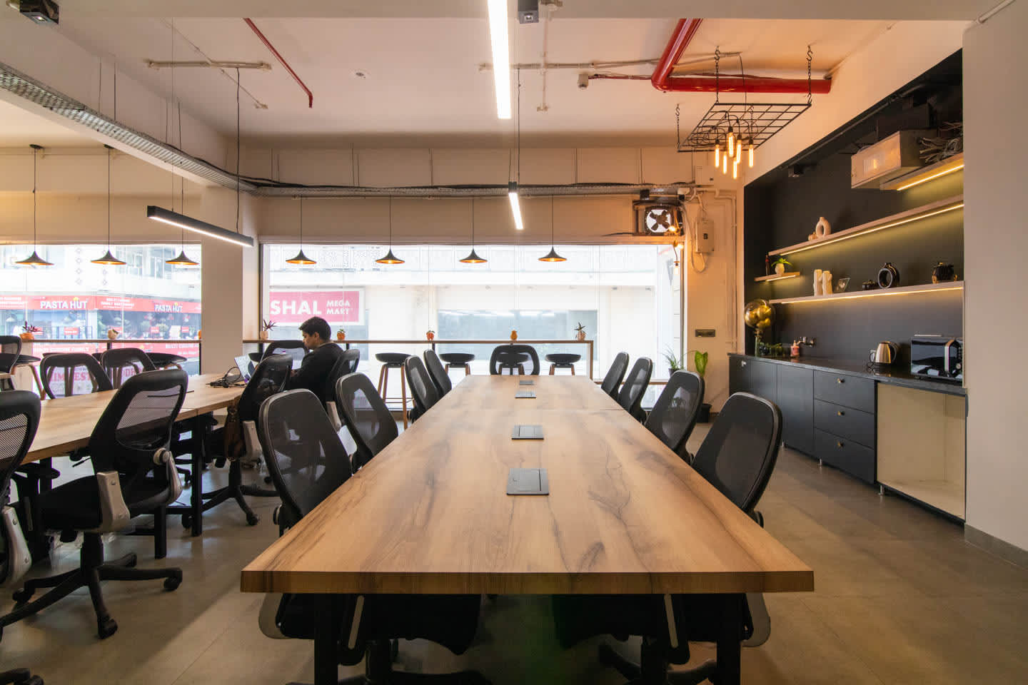 Desk – Martini Spaces workspace