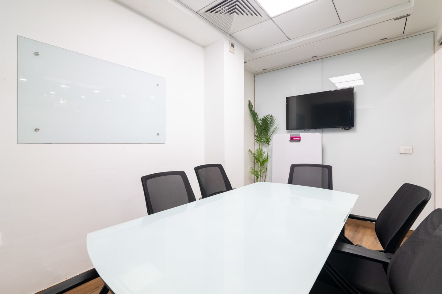 Office On workspace