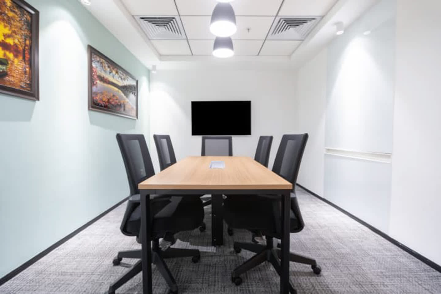 Regus District Center space