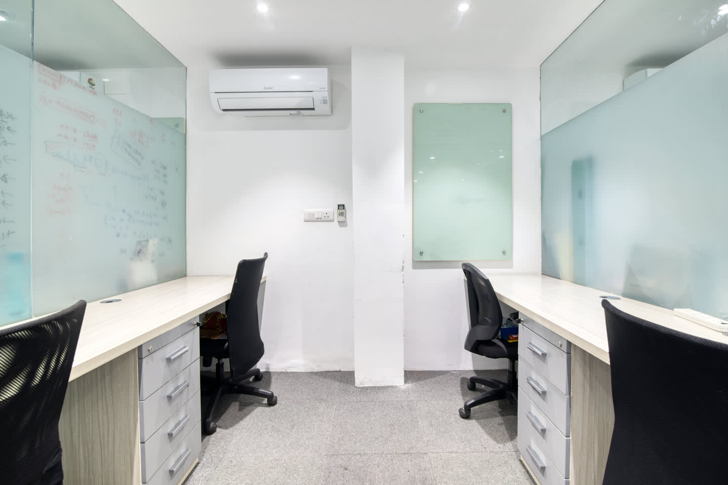 Private Cabins - 6 seater