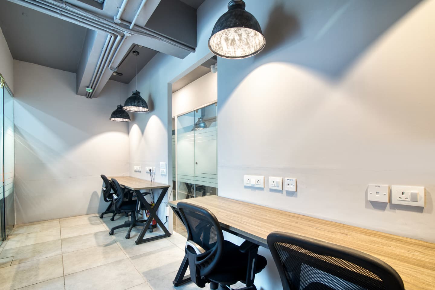Rworkspaces Vardhman Trade Centre workspace