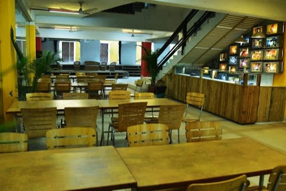 SupremeWork interior