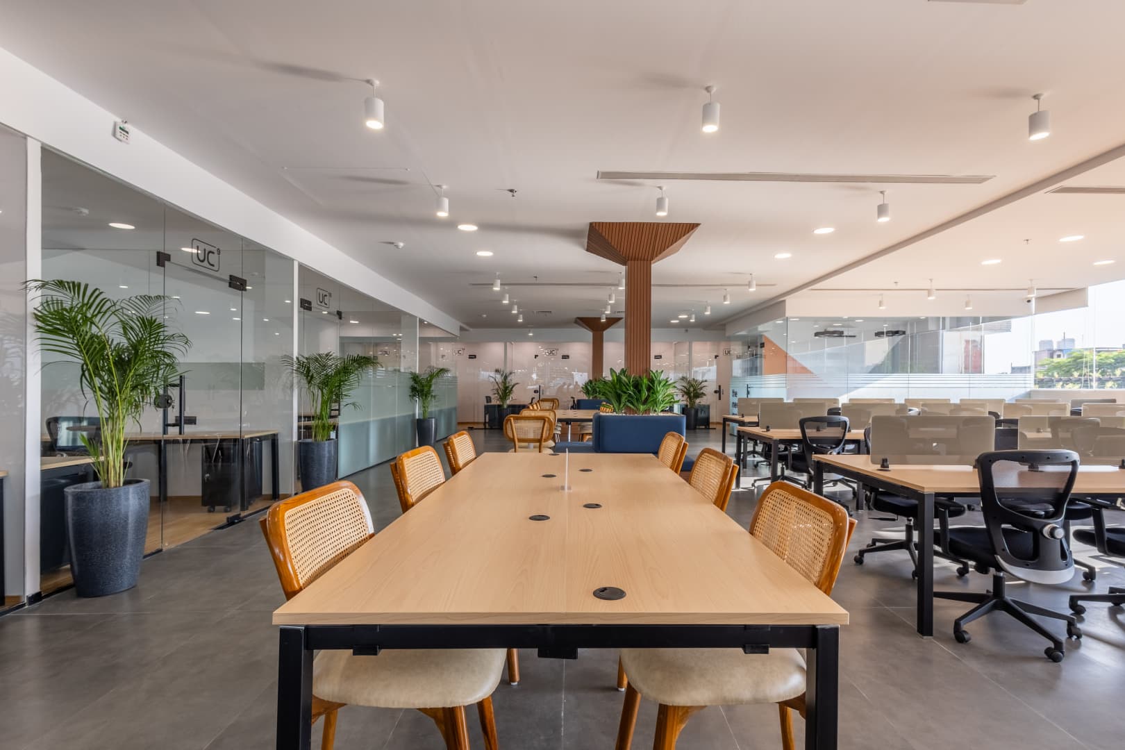 Desk – Urban Cabin Cowork interior