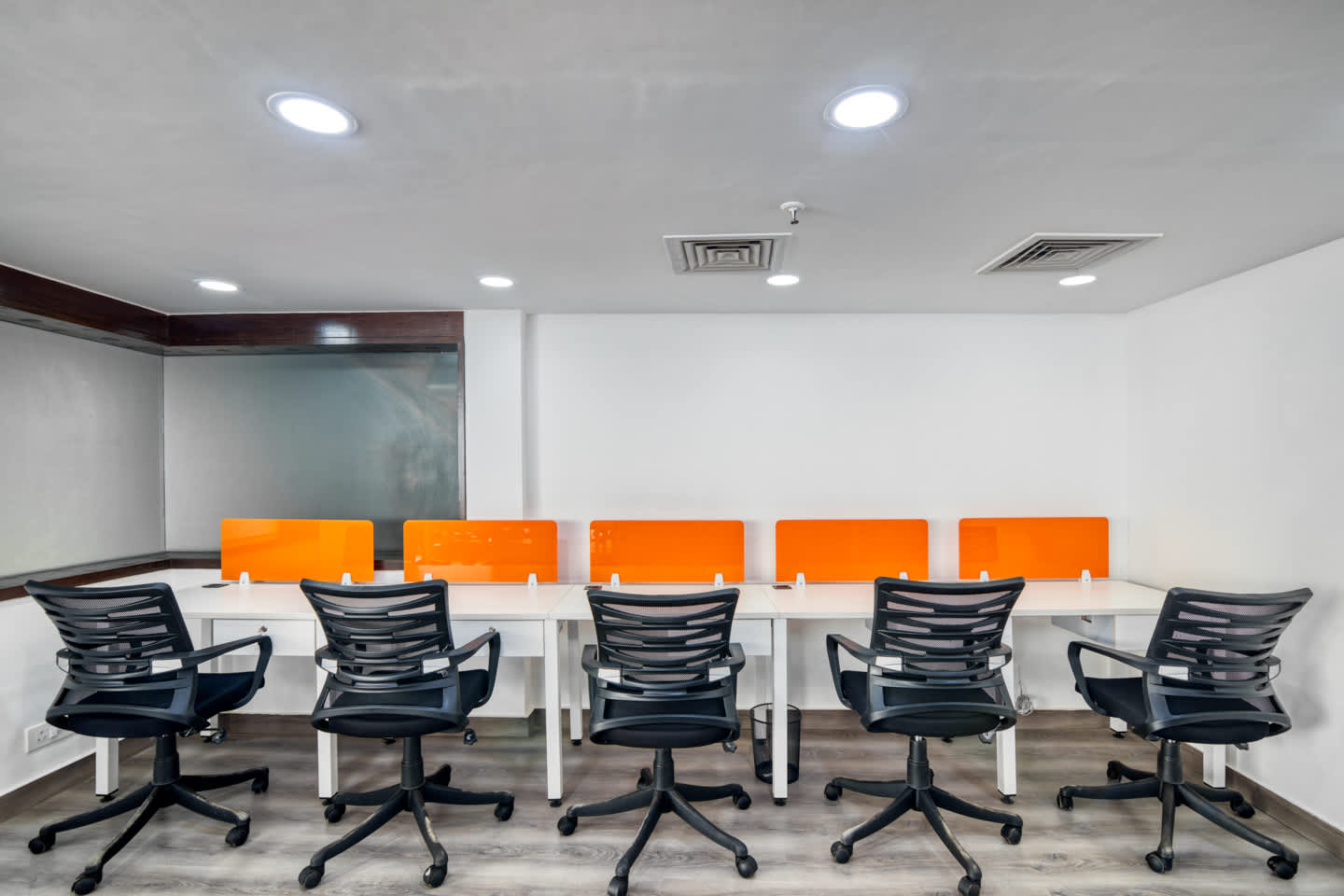 Work Smart TDI Mall workspace
