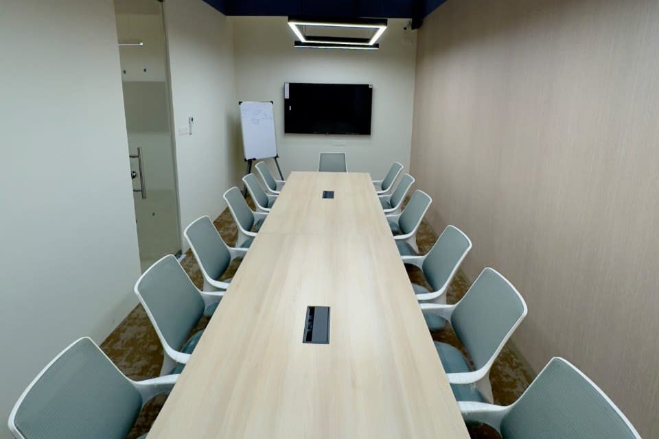 15 Seater Meeting Room workspace
