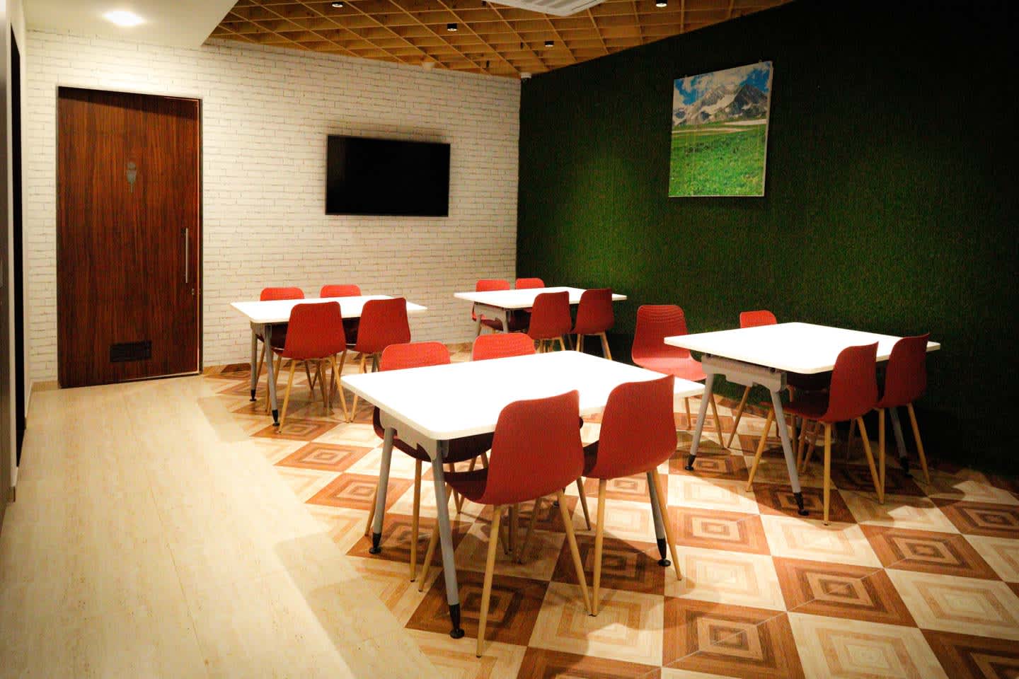 Private Cabins - 6 seater