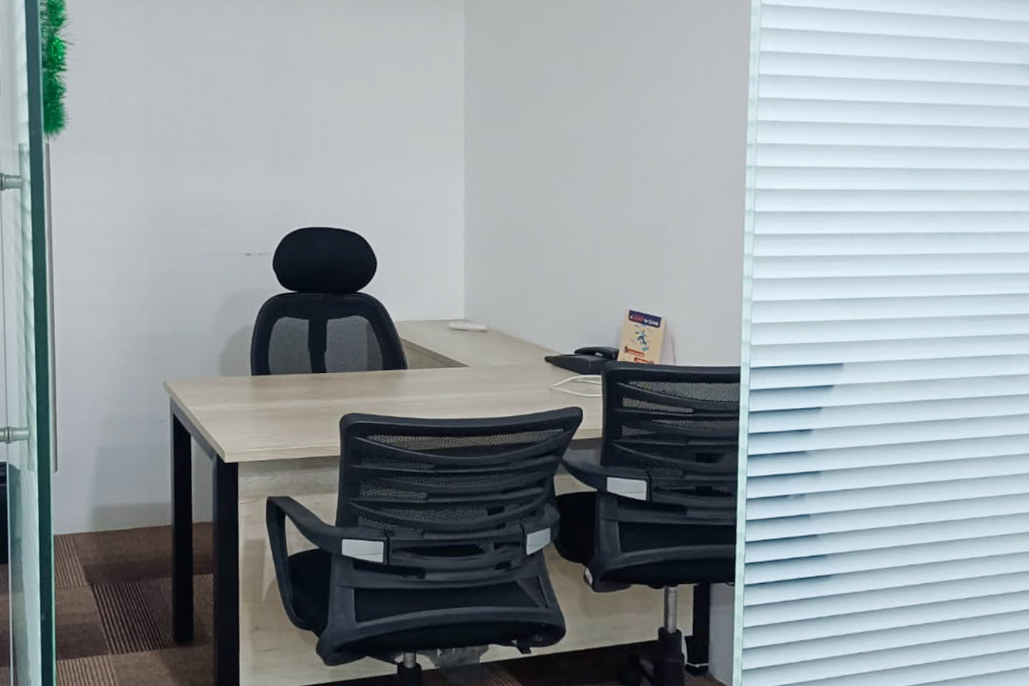 Executive Spaces Rustomjee - B Wing interior