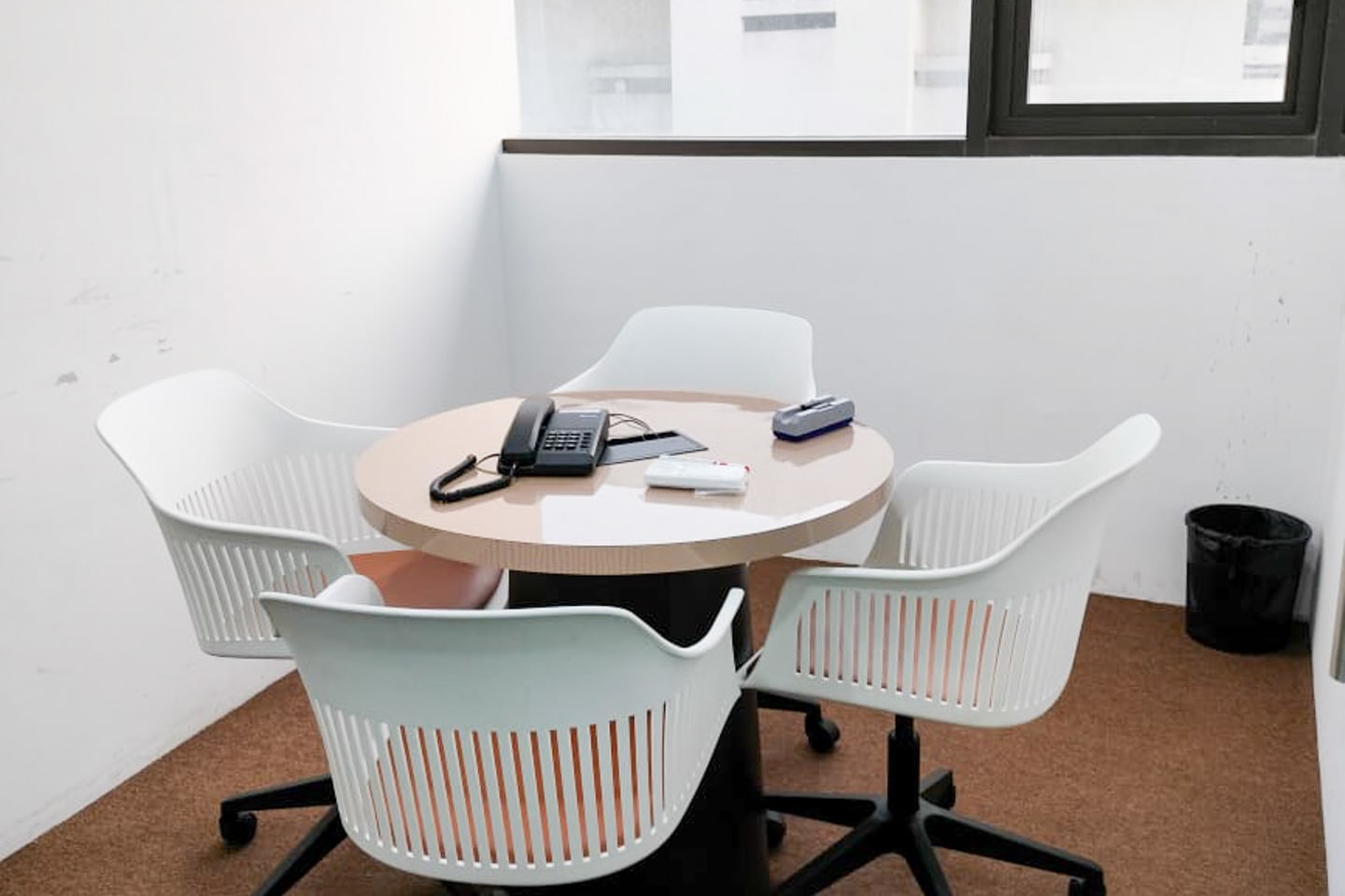 Executive Spaces Rustomjee - B Wing workspace