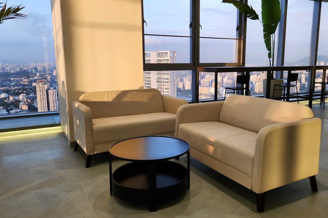 Hive 8 interior