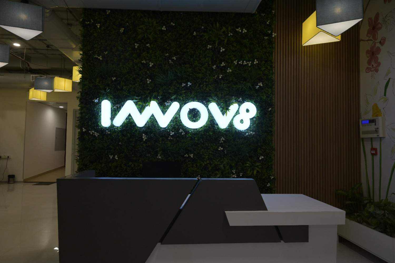 Desk – Innov8 interior