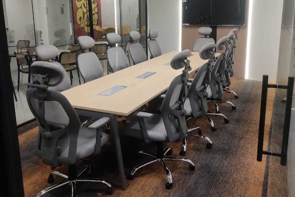 Innov8 Q Parc space
