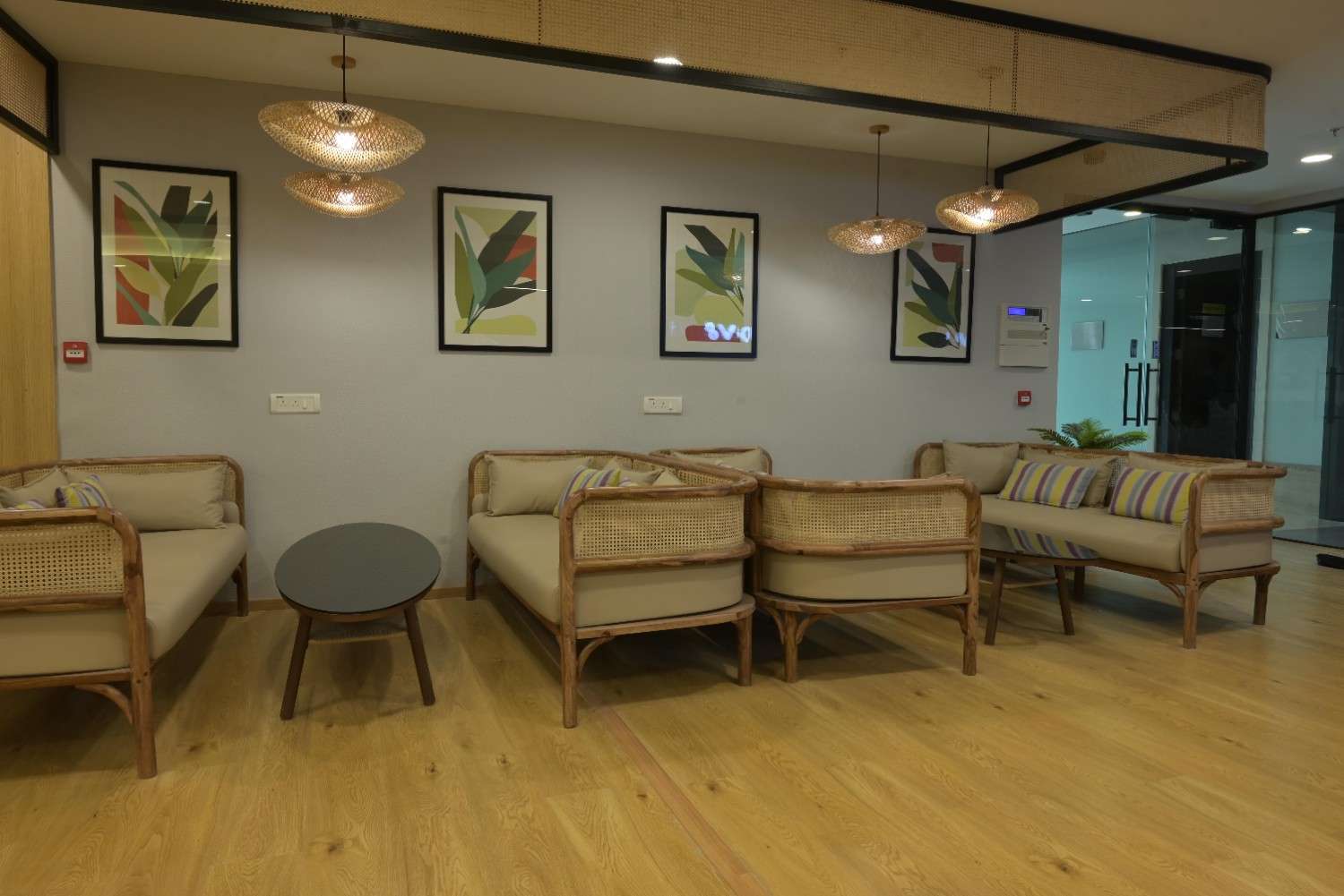 Desk – Innov8 interior