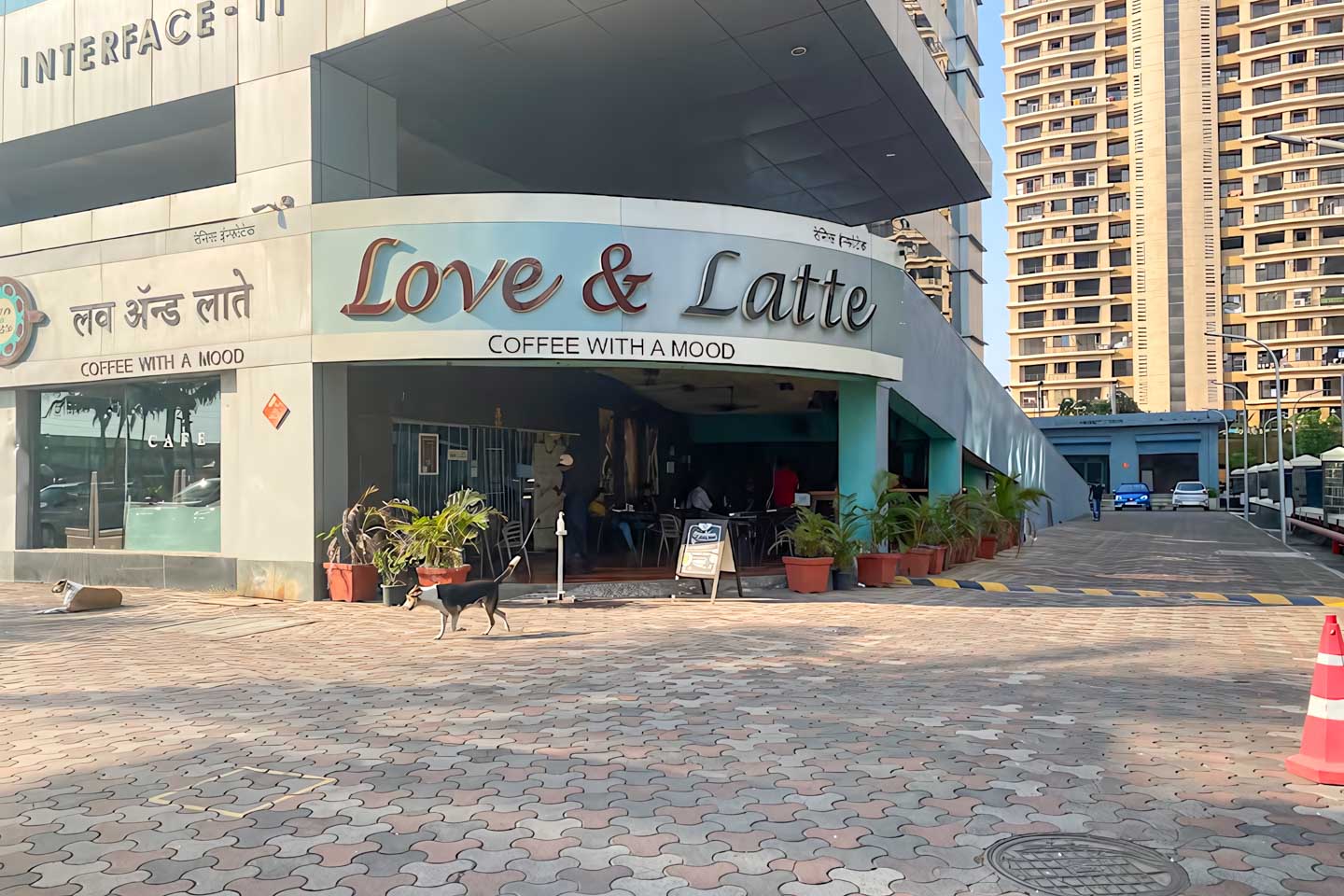 Desk – Love & Latte workspace