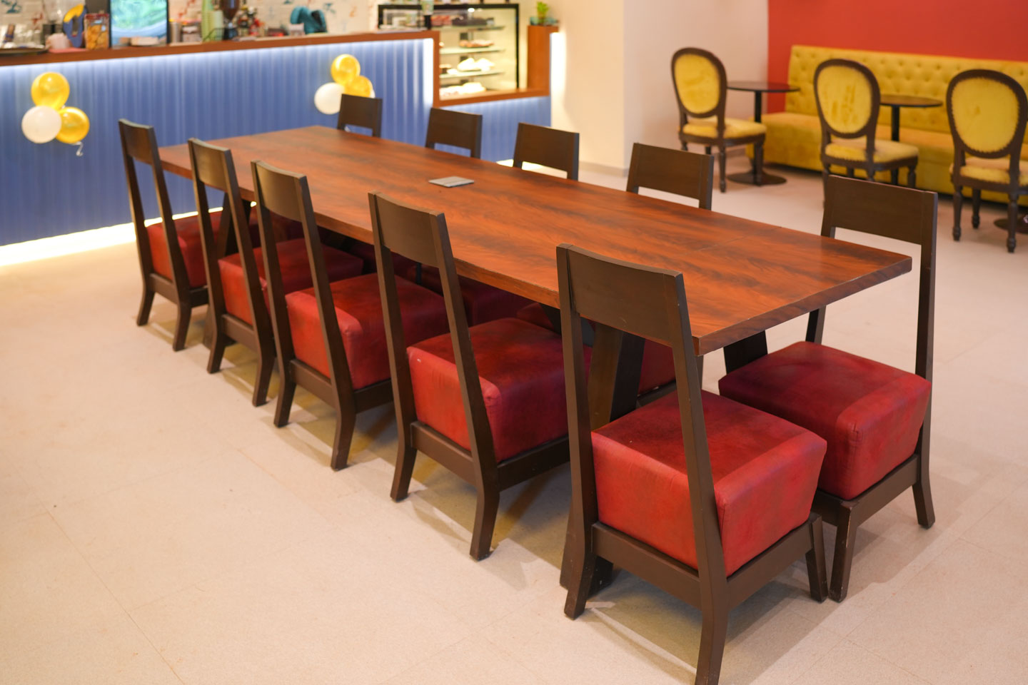Desk – Love & Latte interior