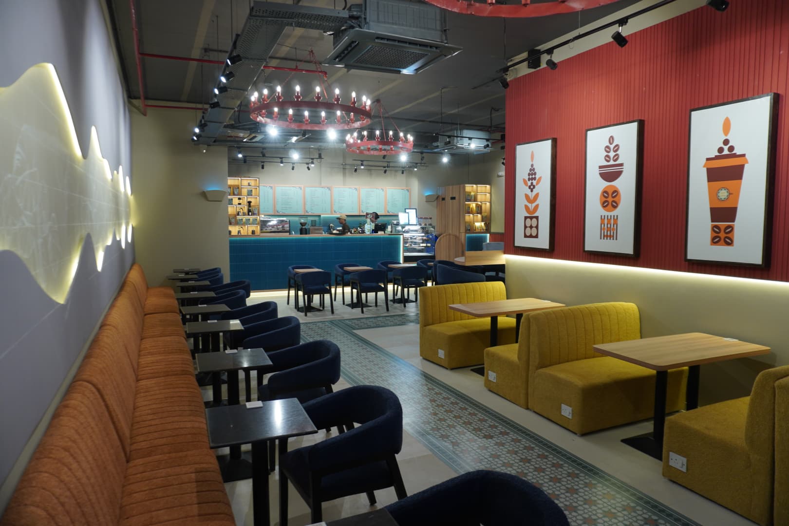 Desk – Love & Latte interior