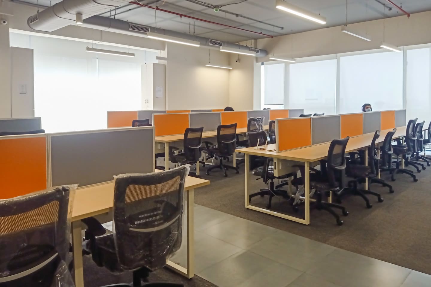 Officebing Arihant Aura workspace