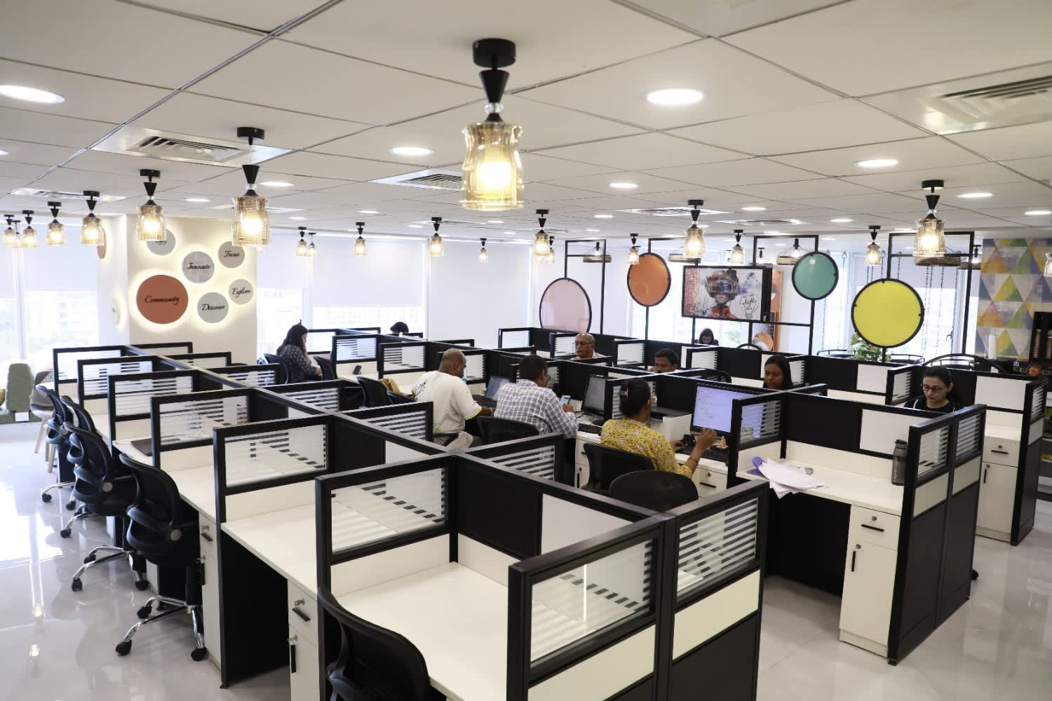 Rainbow Coworks workspace