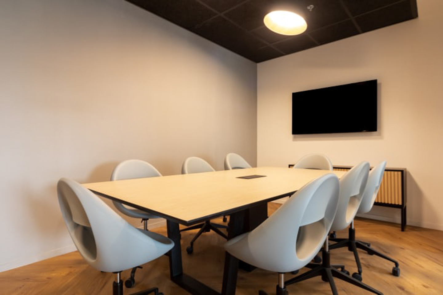 Regus Rupa Renaissance interior