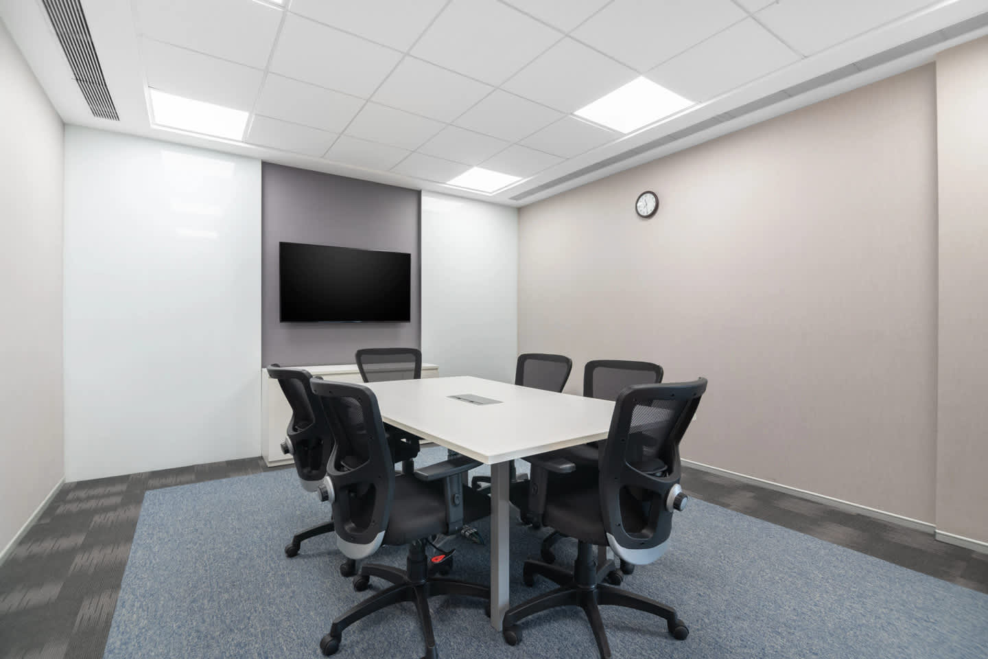 Regus Rupa Solitaire interior
