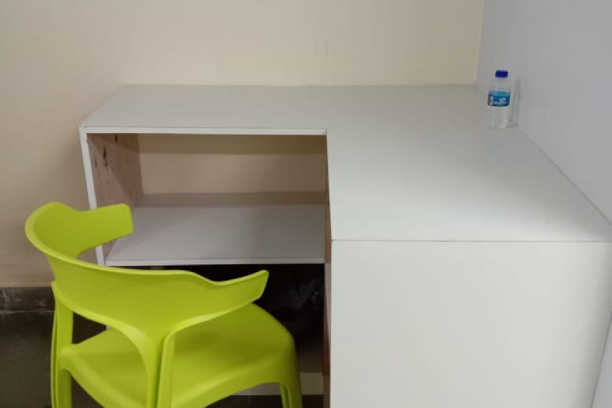 Work e-commerce online space
