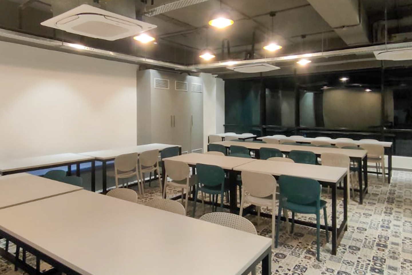 Private Offices - 10 seater